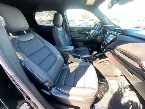 Used 2023 Chevrolet TrailBlazer RS w/ Convenience Package image 26