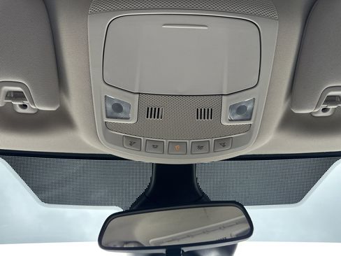 Used 2021 Ford Edge SE image 34