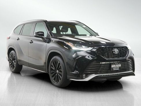 Used 2025 Toyota Highlander XSE AWD/4WD image 7