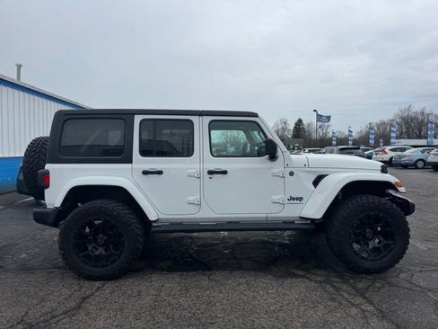 Used 2024 Jeep Wrangler Unlimited w/ Convenience Group image 1