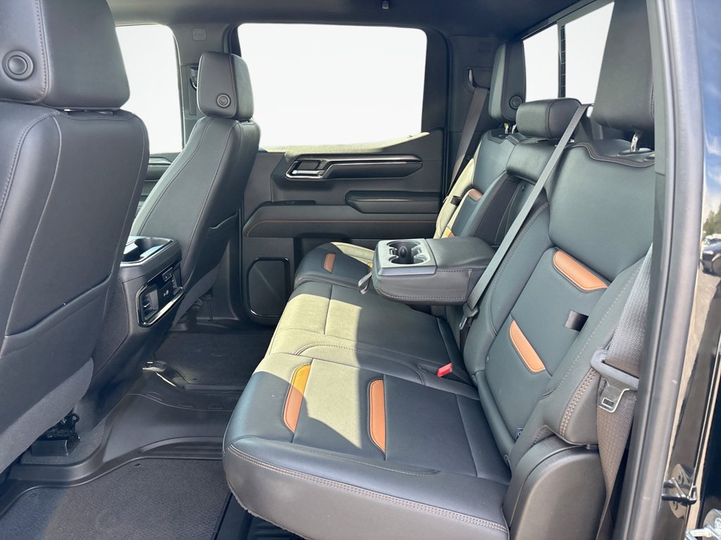 Used 2024 GMC Sierra 1500 AT4 w/ Technology Package AWD/4WD image 19