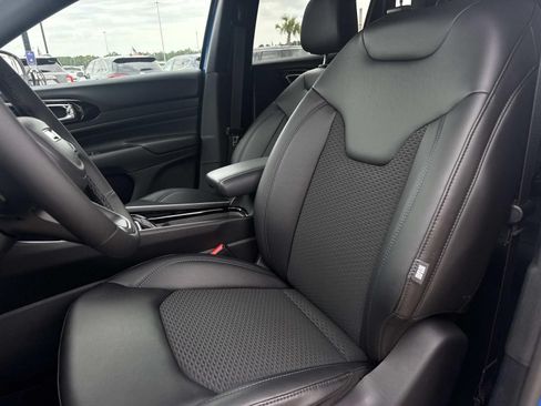 New 2026 Jeep Compass Latitude AWD/4WD image 15