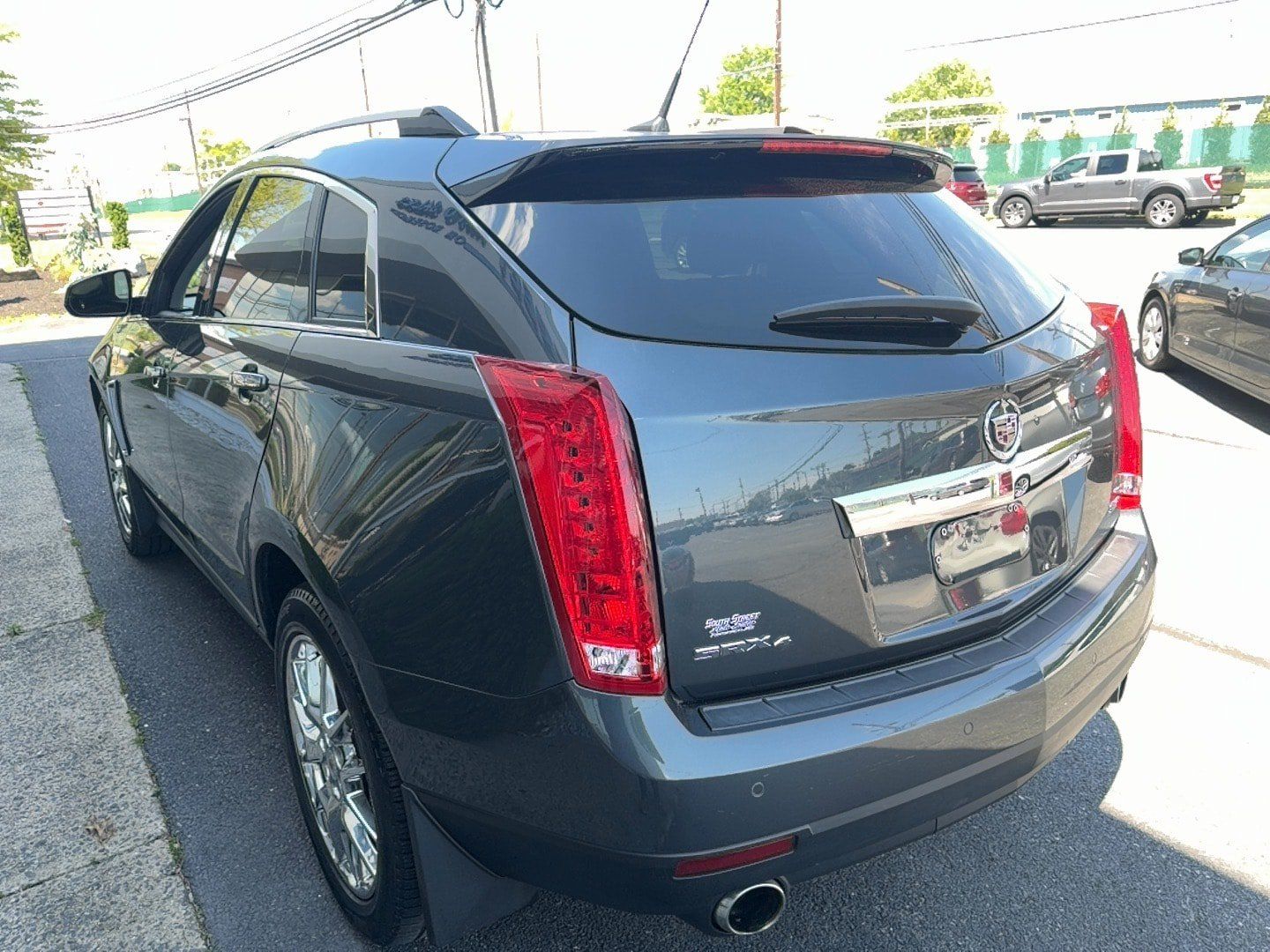 Used 2013 Cadillac SRX Performance AWD/4WD image 3