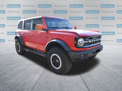 Used 2024 Ford Bronco Outer Banks w/ Sasquatch Package image 3