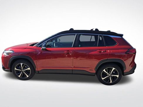 Used 2024 Toyota Corolla Cross XSE image 5