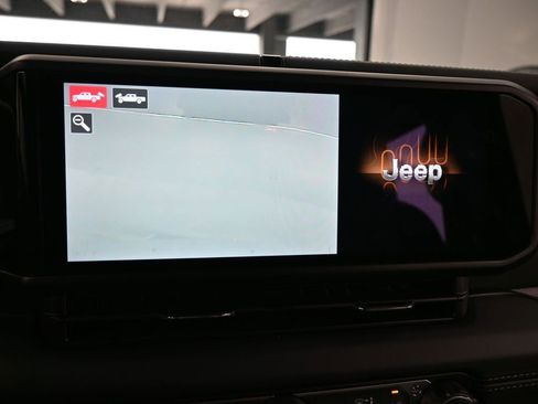 Used 2026 Jeep Gladiator Mojave AWD/4WD image 20