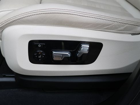 Used 2022 BMW X5 xDrive40i w/ M Sport Package AWD/4WD image 24
