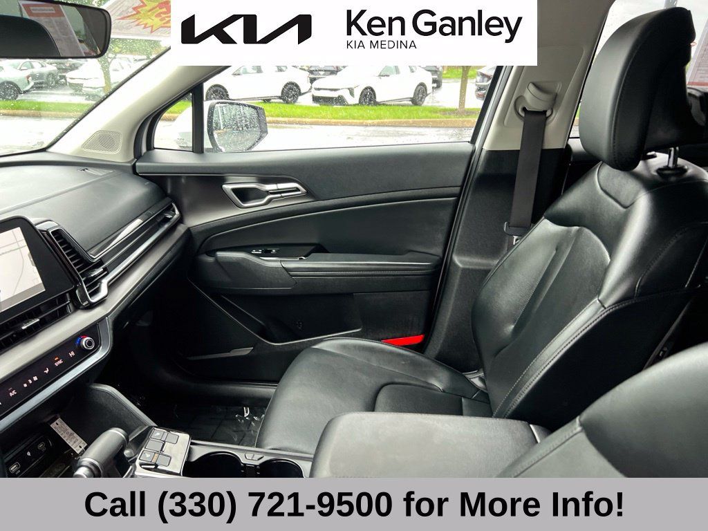 Certified 2024 Kia Sportage EX FWD image 39