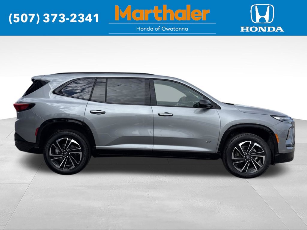 Used 2026 Buick Enclave Sport Touring AWD/4WD image 6