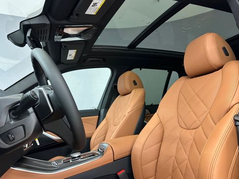 New 2026 BMW X5 sDrive40i image 14