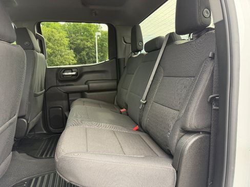 Used 2025 Chevrolet Silverado 1500 Custom Trail Boss AWD/4WD image 19