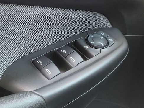 Used 2025 Chevrolet TrailBlazer LT image 33