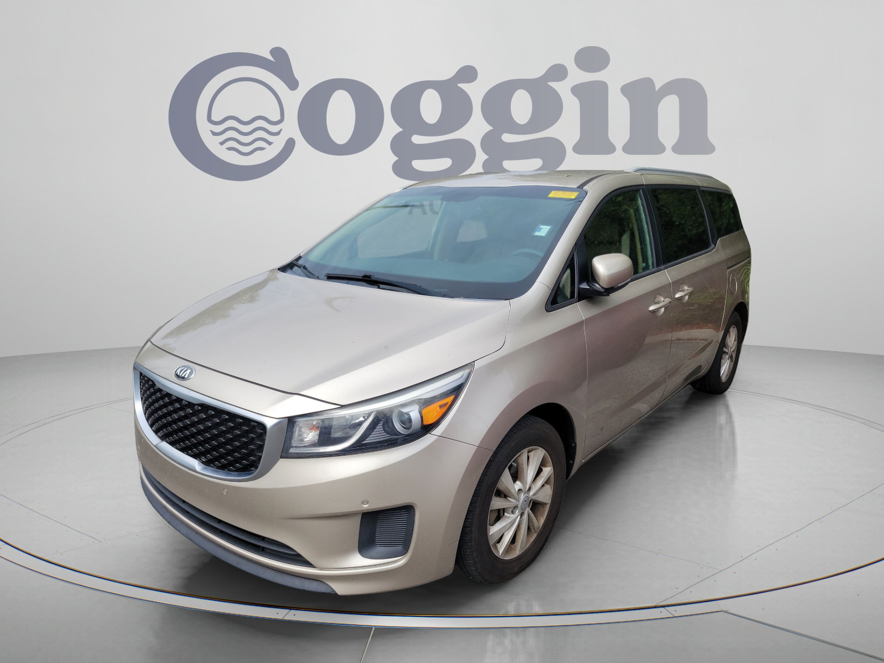 Used 2017 Kia Sedona LX w/ LX Essentials Premium Package FWD image 1