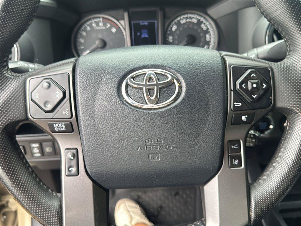Used 2019 Toyota Tacoma TRD Off-Road AWD/4WD image 7