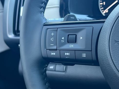 New 2025 Nissan Pathfinder SL image 31