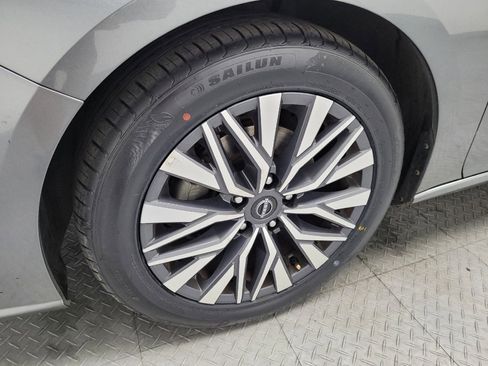 Used 2023 Nissan Altima 2.5 SV image 31