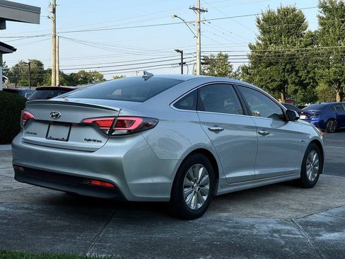 Used 2017 Hyundai Sonata SE FWD image 6