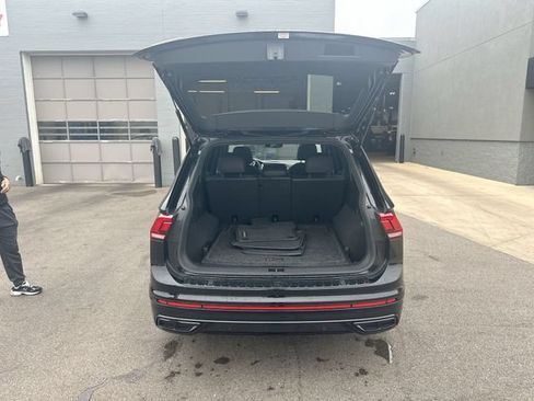 Used 2023 Volkswagen Tiguan SE R-Line AWD/4WD image 25