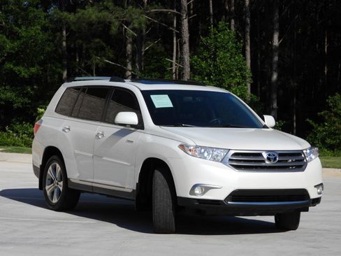 Used 2013 Toyota Highlander Limited FWD image 9