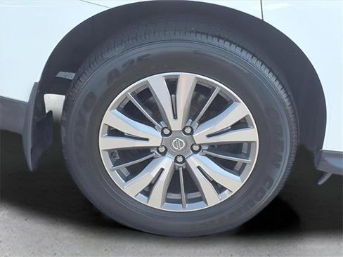 Used 2020 Nissan Pathfinder S image 9