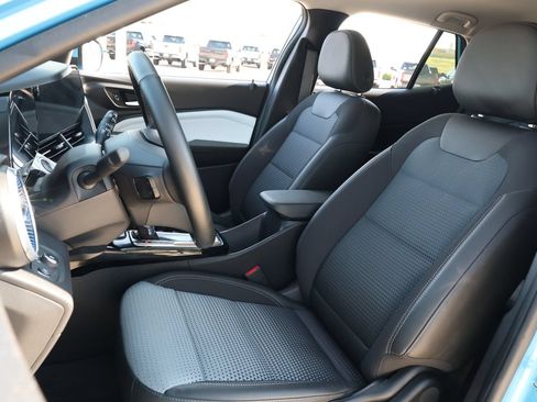 Used 2026 Chevrolet Trax LT w/ Driver Confidence Package FWD image 27