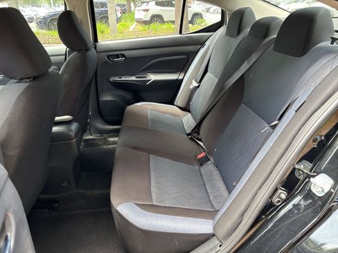 Used 2025 Nissan Versa SV FWD image 23
