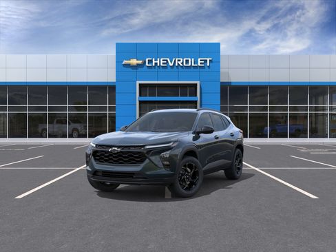New 2026 Chevrolet Trax LT w/ Driver Confidence Package FWD image 32