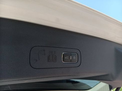 Used 2025 Lincoln Aviator Reserve w/ Equipment Group 201A AWD/4WD image 31