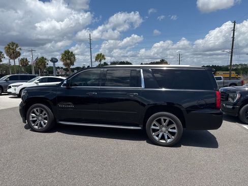 Used 2019 Chevrolet Suburban Premier AWD/4WD image 4