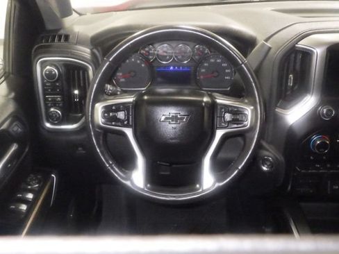 Used 2019 Chevrolet Silverado 1500 LT Trail Boss AWD/4WD image 9
