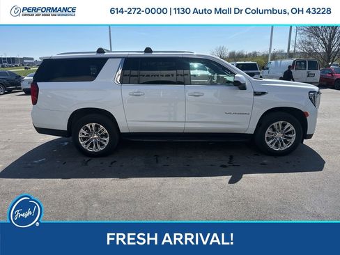 Used 2023 GMC Yukon XL SLE w/ Gmc Pro Safety Plus Package image 3