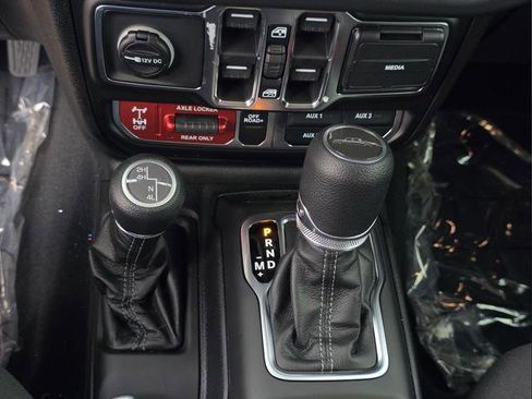New 2026 Jeep Gladiator Mojave AWD/4WD image 21