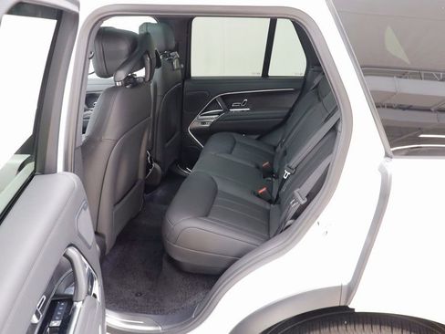 New 2025 Land Rover Range Rover SE AWD/4WD image 16