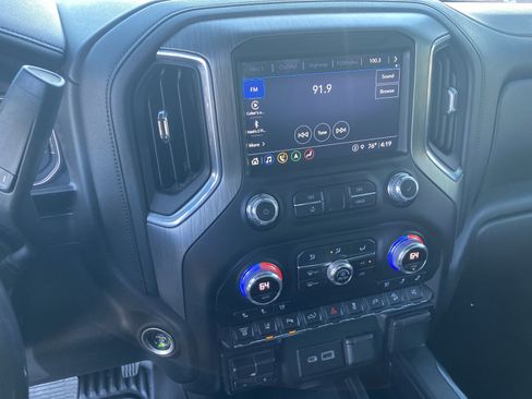 Used 2022 GMC Sierra 3500 Denali w/ Denali Black Diamond Edition image 13