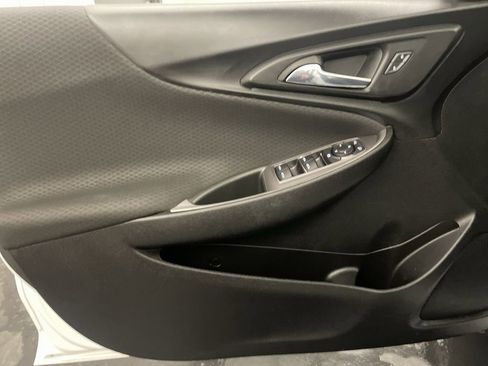 Used 2022 Chevrolet Malibu LT image 16