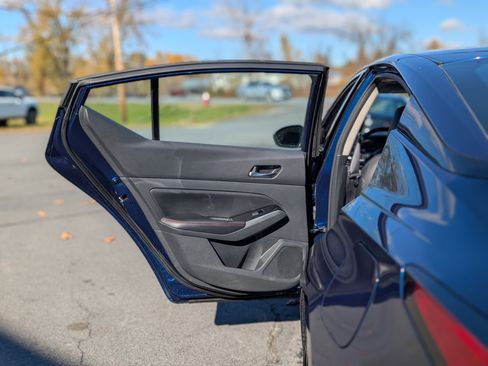 Used 2023 Nissan Altima 2.5 SR image 30