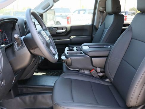 New 2026 GMC Sierra 2500 Pro AWD/4WD image 18