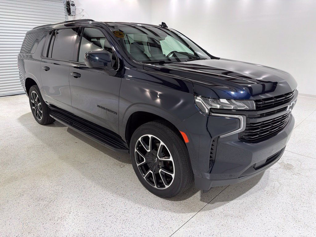 Used 2023 Chevrolet Suburban RST RWD image 7