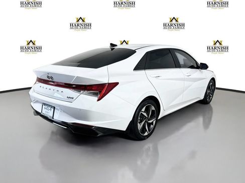 Used 2023 Hyundai Elantra Limited FWD image 7