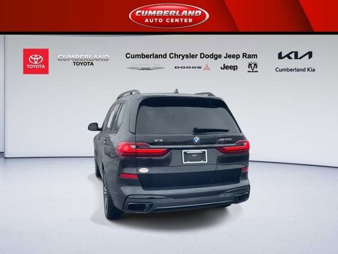 Used 2022 BMW X7 M50i image 7