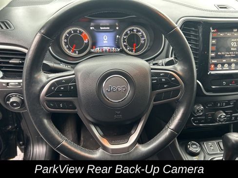 Used 2019 Jeep Cherokee Limited image 17