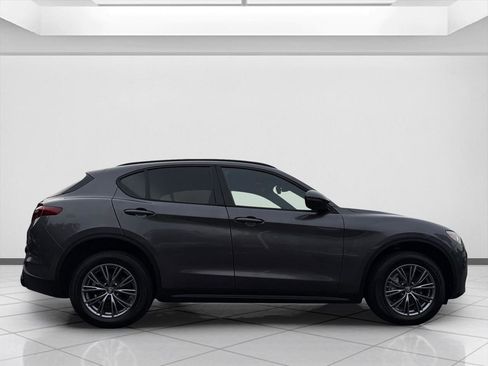 Used 2023 Alfa Romeo Stelvio Sprint AWD/4WD image 6