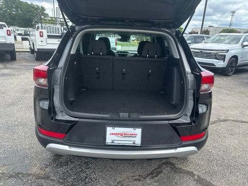 Used 2023 Chevrolet TrailBlazer LT AWD/4WD image 28