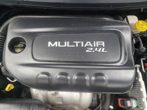 Used 2018 Jeep Cherokee Latitude Plus w/ Cold Weather Group image 30