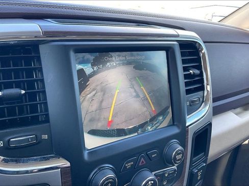 Used 2017 RAM 1500 Laramie w/ Convenience Group AWD/4WD image 13