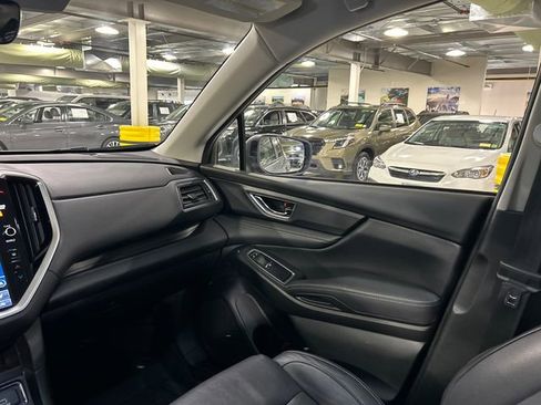 Used 2023 Subaru Ascent Limited AWD/4WD image 24