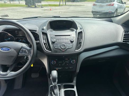 Used 2018 Ford Escape SE FWD image 20