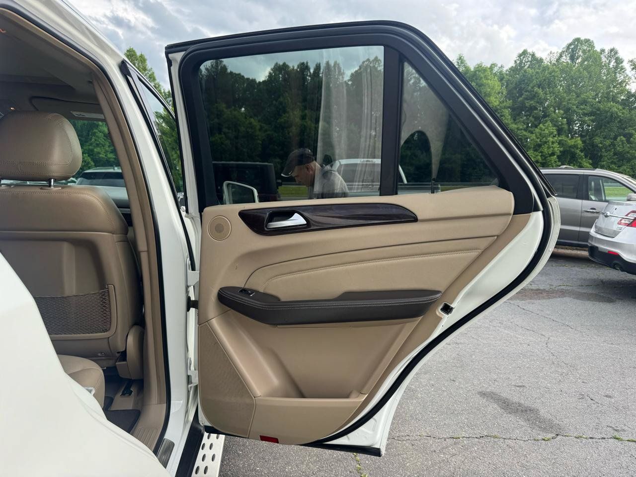 Used 2014 Mercedes-Benz ML 350 4MATIC w/ Premium 1 Package image 15