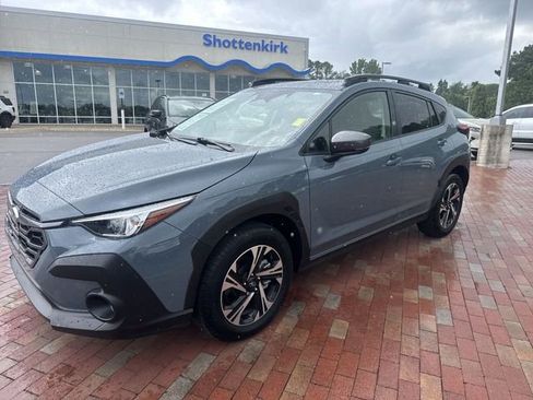 Used 2025 Subaru Crosstrek 2.0i Premium AWD/4WD image 32