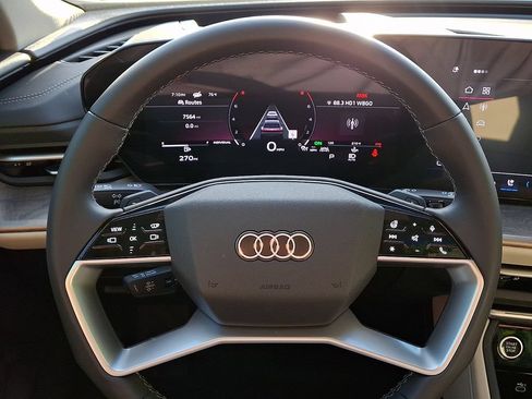 Certified 2025 Audi Q5 Premium Plus w/ Premium Plus AWD/4WD image 23